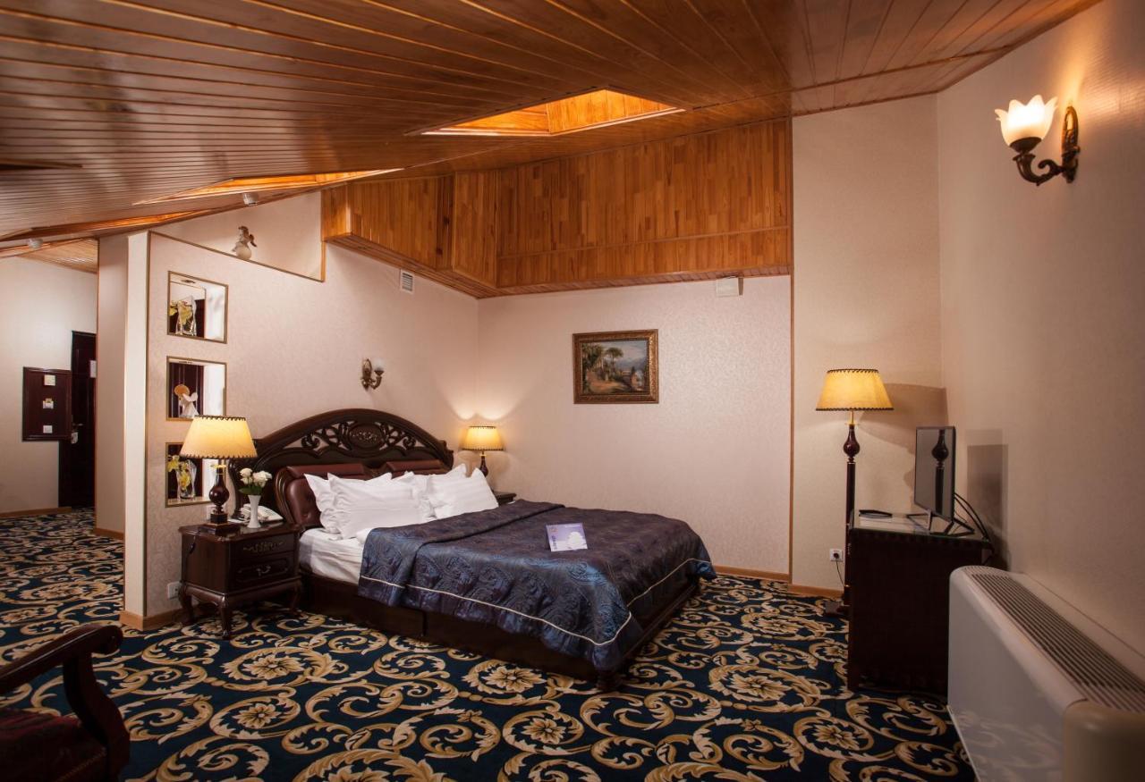 London Hotel Οδησσός Εξωτερικό φωτογραφία