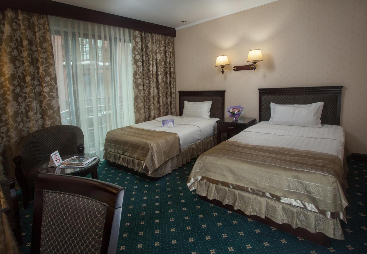 London Hotel Οδησσός Εξωτερικό φωτογραφία