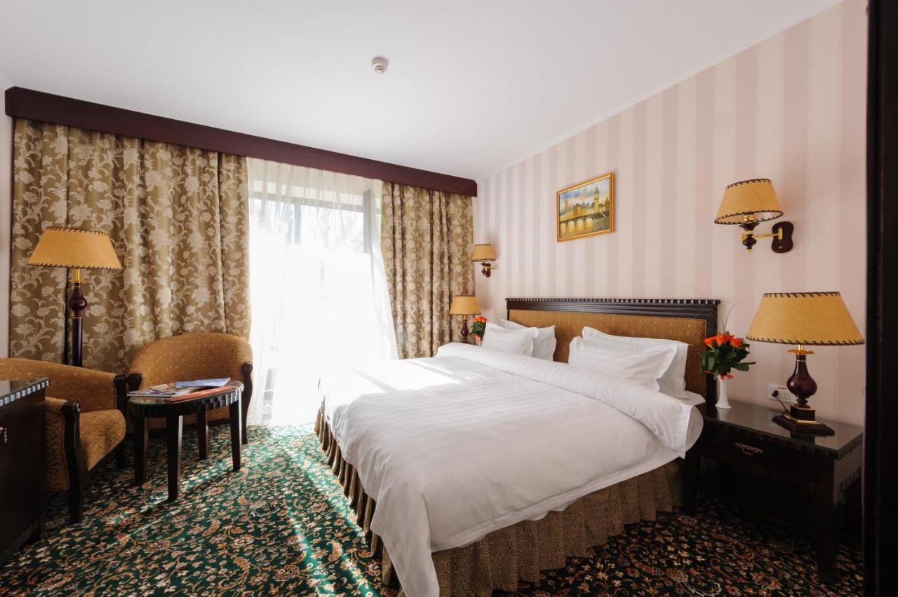 London Hotel Οδησσός Εξωτερικό φωτογραφία